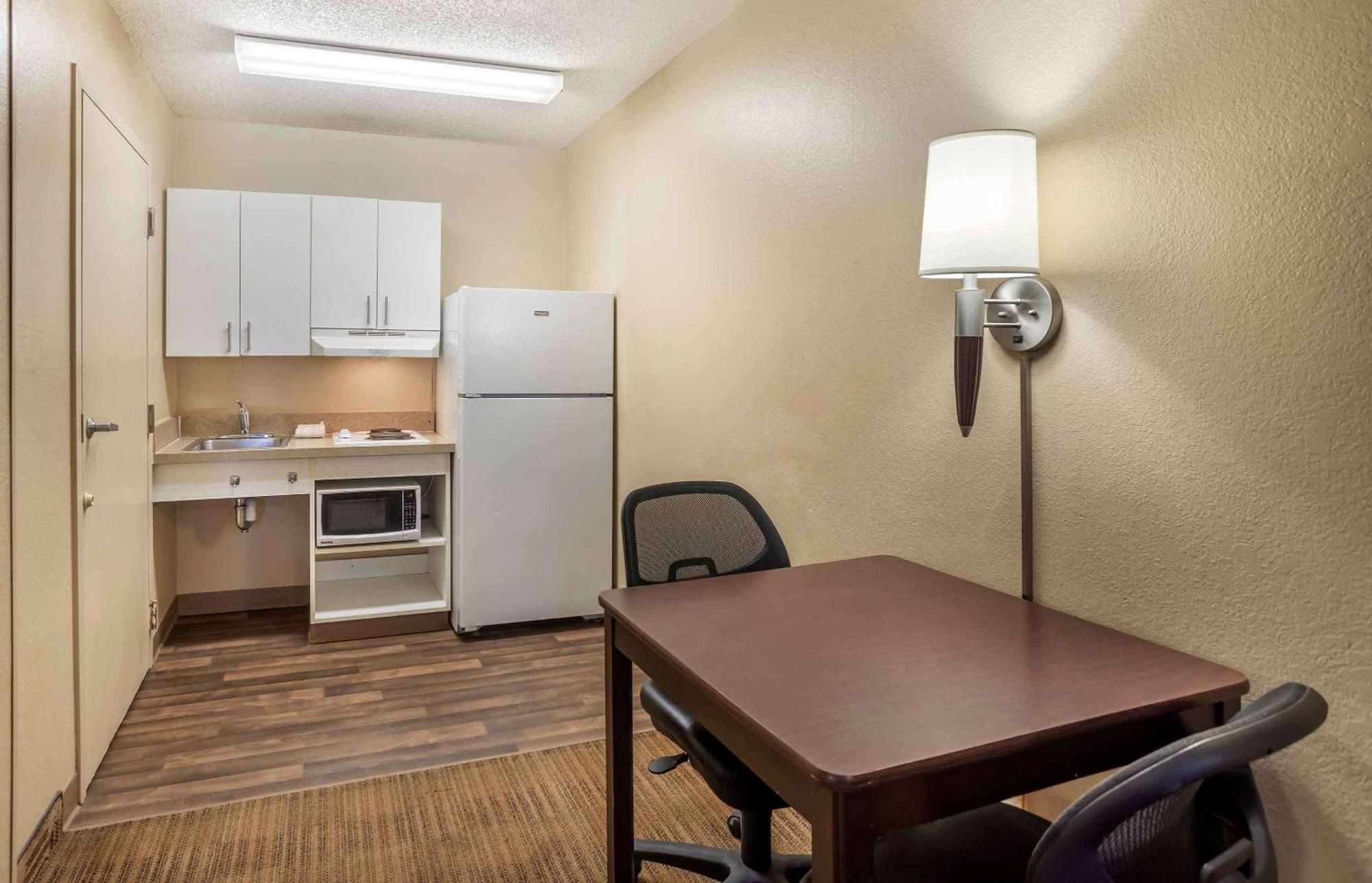 Extended Stay America Suites - Fresno - North מראה חיצוני תמונה